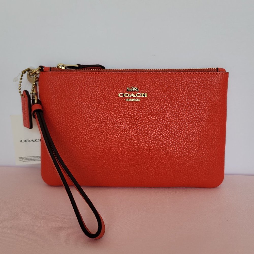COACH Small Wristlet in Polished Pebbled Leather -Red Orange🎈⭐